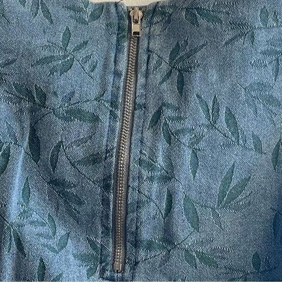 Urban Outfitters Lumiere Denim Tea Leaf Mini Skirt Size Large NWT - Picture 8 of 9